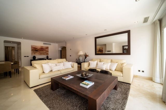 3 chambre Appartement de Plage à vendre à Elviria, Marbella avec piscine garage - 995 000 € (Ref: 10042261)