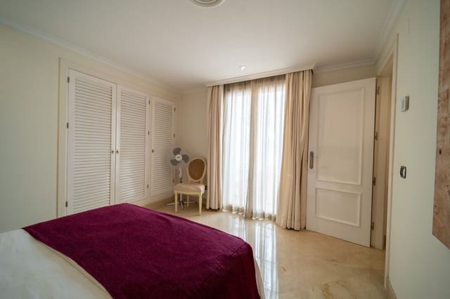 3 chambre Appartement de Plage à vendre à Elviria, Marbella avec piscine garage - 995 000 € (Ref: 10042261)