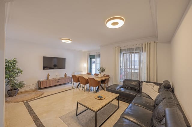3 makuuhuone Omakotitalo myytävänä paikassa Golden Mile, Marbella mukana uima-altaan 
autotalli - 845 000 € (Ref: 10046650)