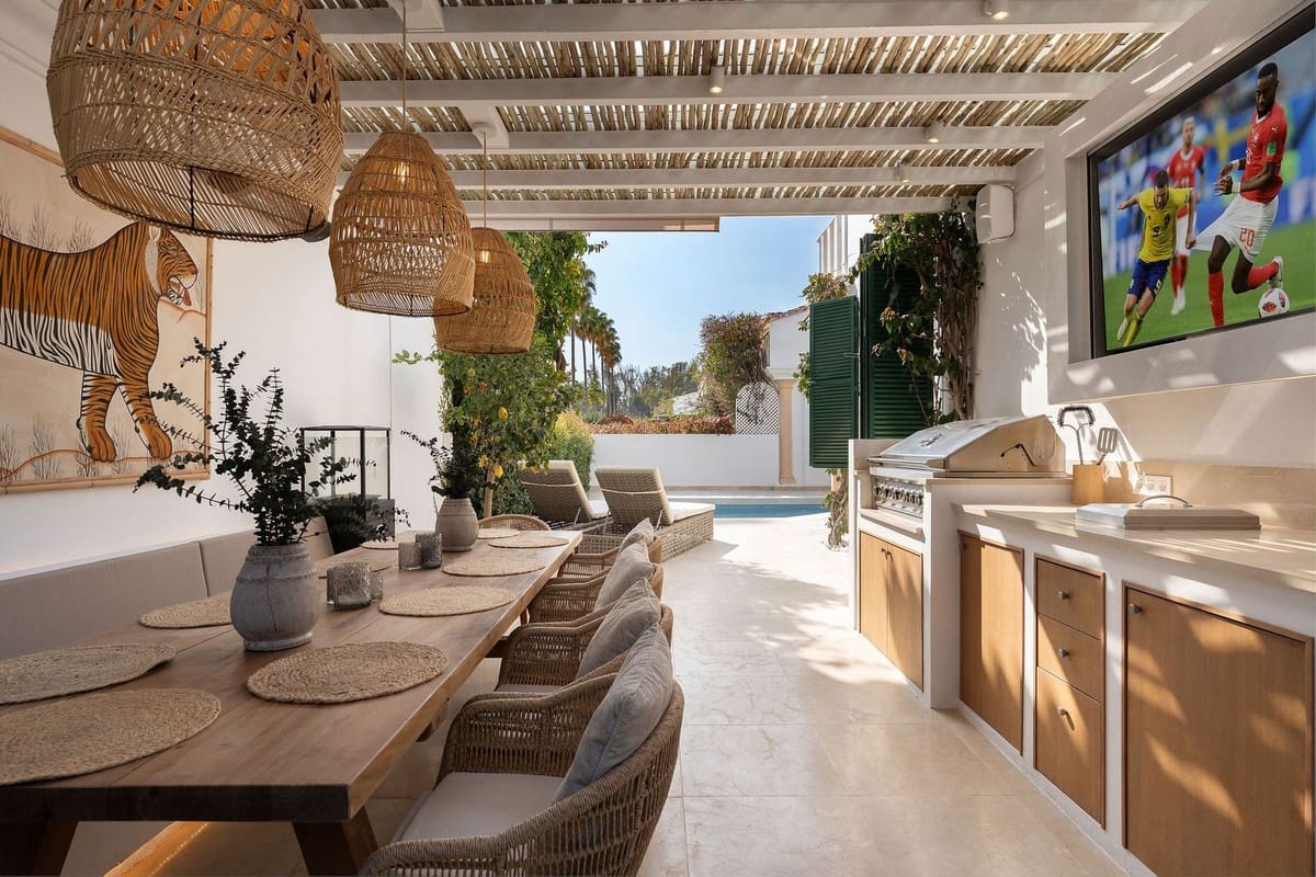 5 slaapkamer Villa te koop in Guadalmina met zwembad - € 2.095.000 (Ref: 10048491)