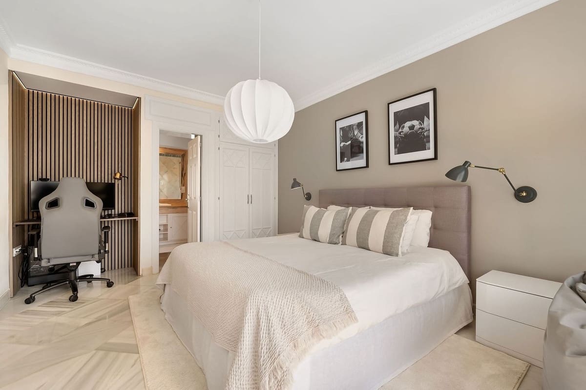 5 slaapkamer Villa te koop in Guadalmina met zwembad - € 2.095.000 (Ref: 10048491)