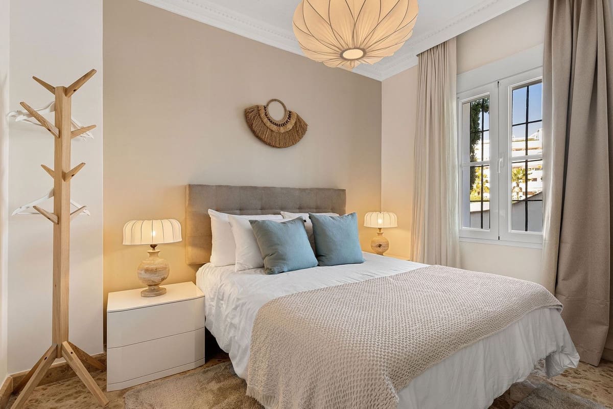 5 slaapkamer Villa te koop in Guadalmina met zwembad - € 2.095.000 (Ref: 10048491)