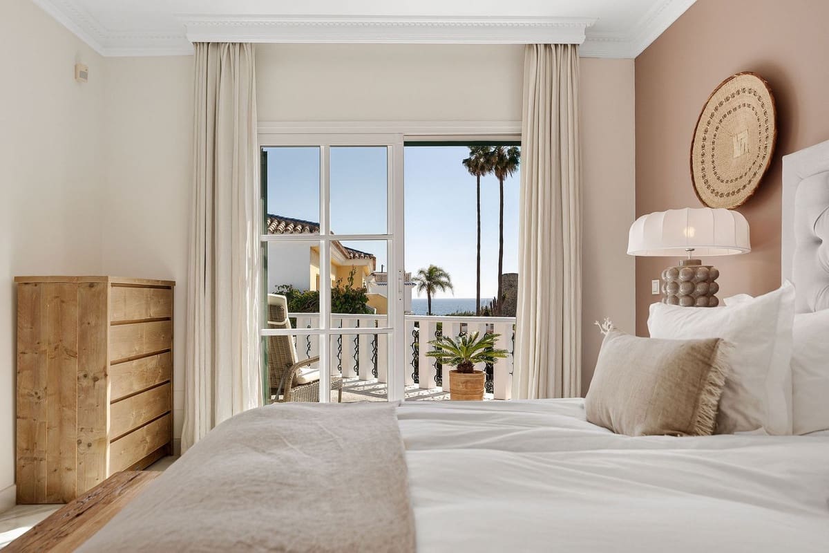 5 slaapkamer Villa te koop in Guadalmina met zwembad - € 2.095.000 (Ref: 10048491)