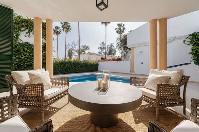5 slaapkamer Villa te koop in Guadalmina Baja, Marbella met zwembad - € 2.095.000 (Ref: 10048491)