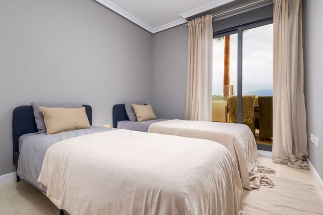 2 sypialnia Apartament na sprzedaż w Estepona z basenem garażem - 425 000 € (Ref: 10048618)