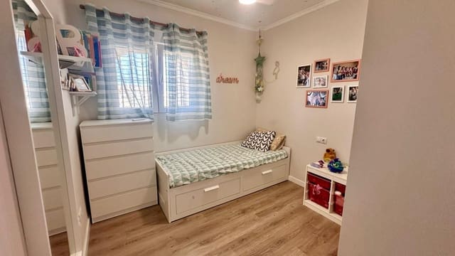 2 makuuhuone Huoneisto myytävänä paikassa Benalmádena mukana uima-altaan 
autotalli - 320 000 € (Ref: 10048619)