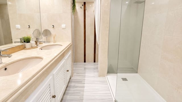 3 Zimmer Penthouse zu verkaufen in Bel-Air, Estepona mit Pool - 550.000 € (Ref: 10052010)