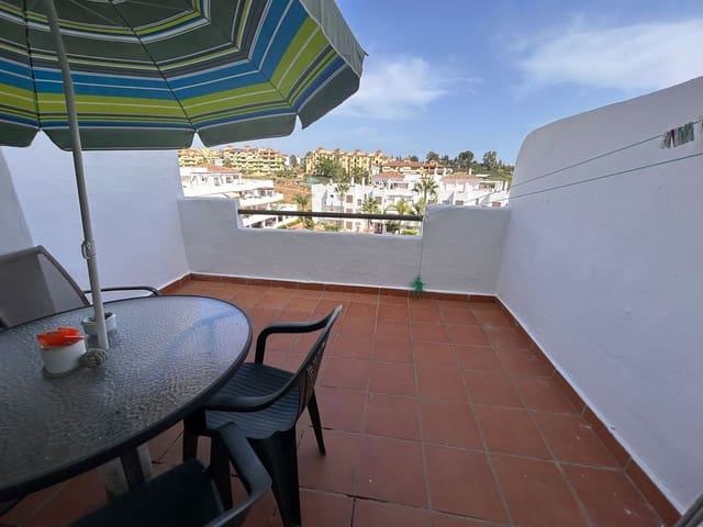 2 bedroom Apartment for sale in Selwo, Estepona with pool garage - € 289,000 (Ref: 10054443)