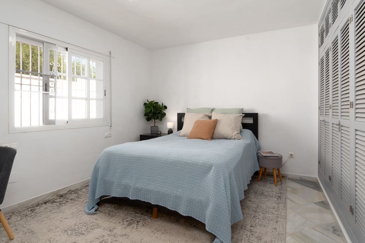 3 bedroom Villa for sale in Benalmadena with pool garage - € 895,000 (Ref: 10054462)