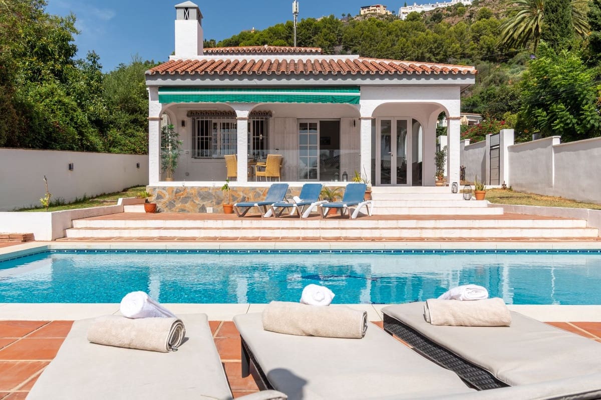 3 bedroom Villa for sale in Benalmadena with pool garage - € 895,000 (Ref: 10054462)