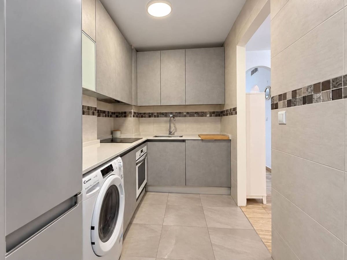 2 sovrum Lägenhet till salu i Riviera del Sol med pool garage - 295 000 € (Ref: 10054480)
