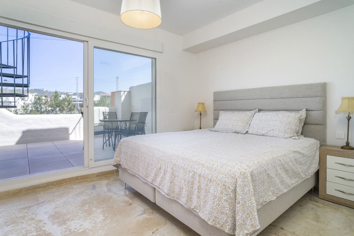 5 sypialnia Dom na sprzedaż w Marbella z basenem garażem - 660 000 € (Ref: 10055726)