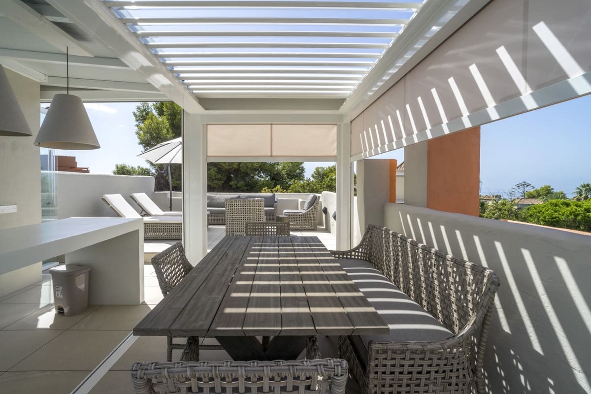 5 sypialnia Dom na sprzedaż w Marbella z basenem garażem - 660 000 € (Ref: 10055726)