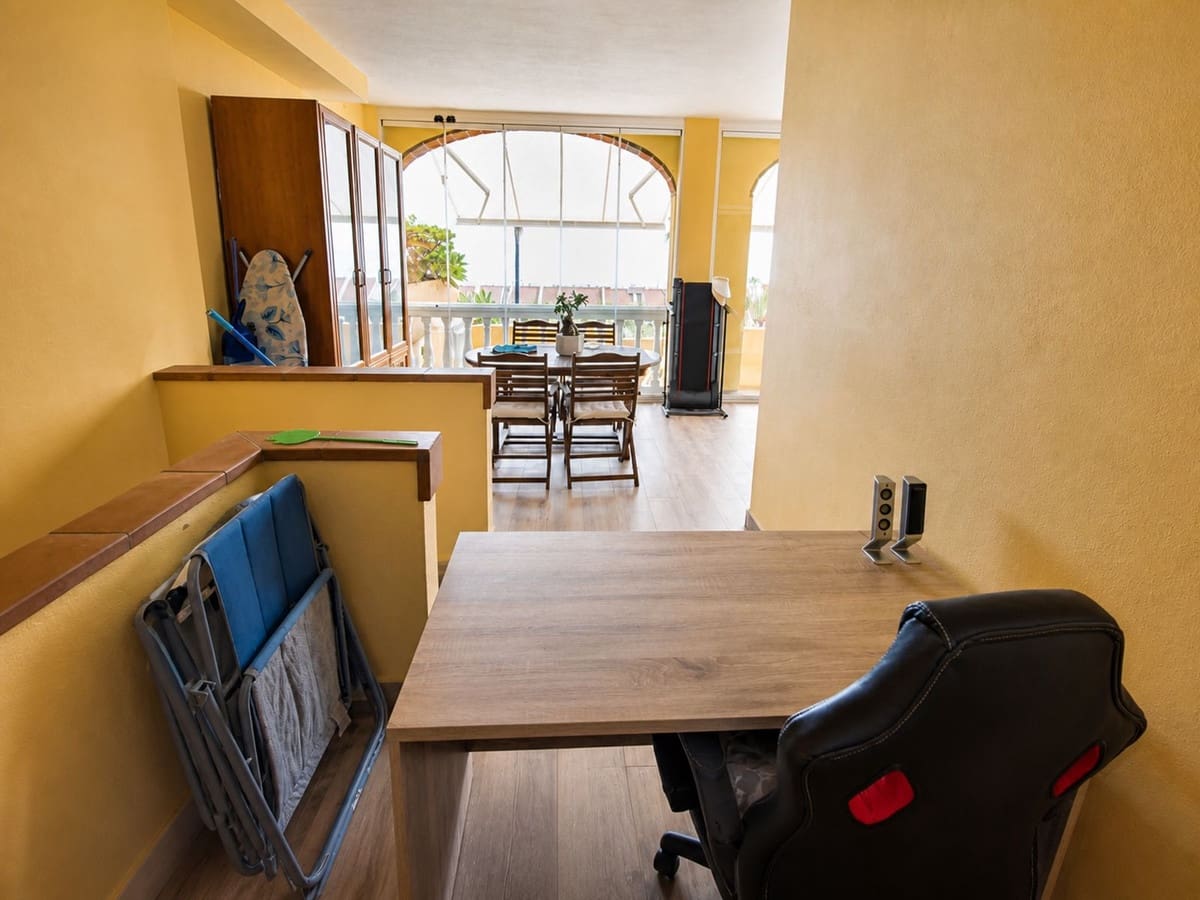 3 sovrum Lägenhet till salu i La Duquesa / Puerto de la Duquesa med pool - 425 000 € (Ref: 10061032)