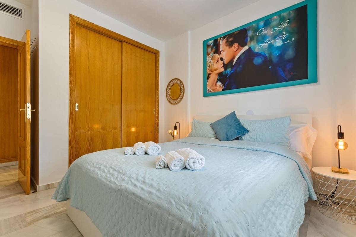1 soverom Leilighet til salgs i Mijas Costa med svømmebasseng garasje - € 298 000 (Ref: 10065542)