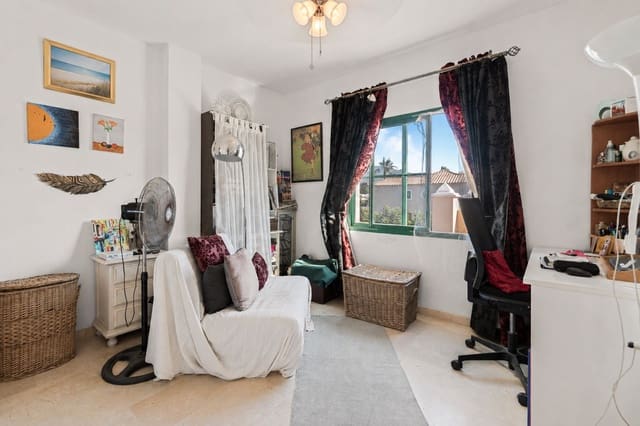 3 bedroom Penthouse for sale in Casares with pool - € 490,000 (Ref: 10071846)