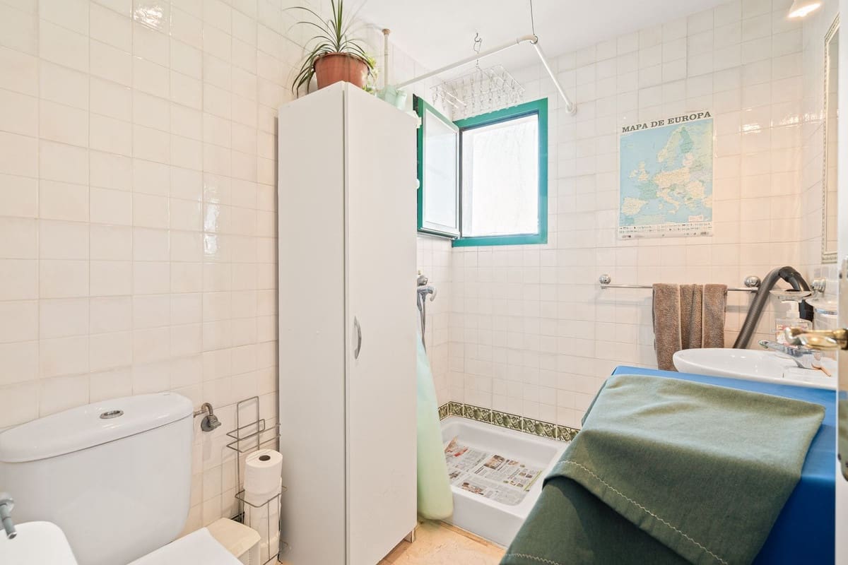 3 bedroom Penthouse for sale in Casares with pool - € 490,000 (Ref: 10071846)