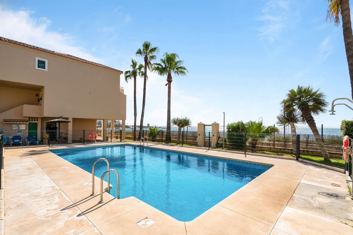 3 bedroom Penthouse for sale in Casares with pool - € 490,000 (Ref: 10071846)