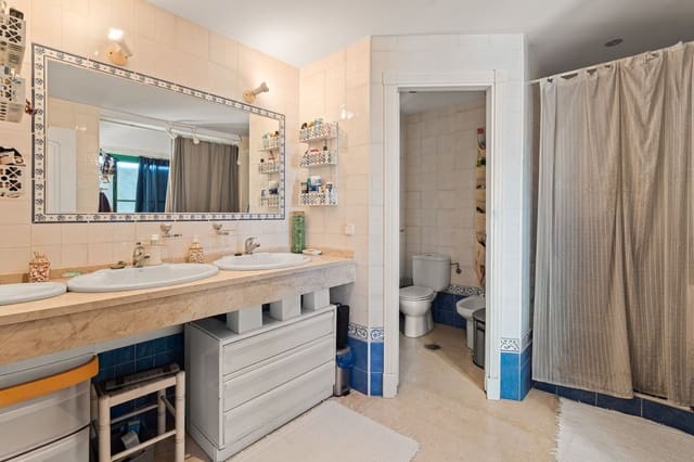 3 bedroom Penthouse for sale in Casares with pool - € 490,000 (Ref: 10071846)