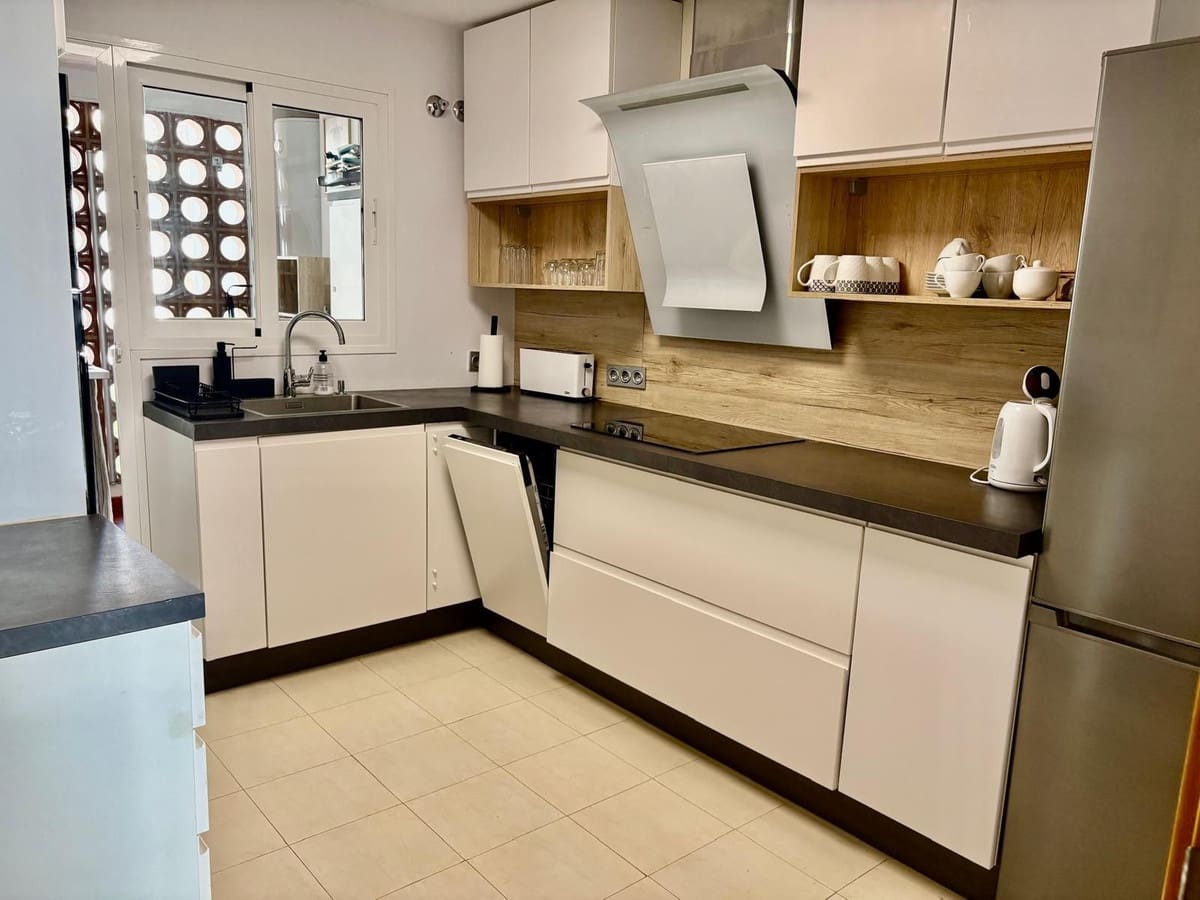 2 Zimmer Apartment zu verkaufen in Manilva mit Pool Garage - 335.000 € (Ref: 10077292)