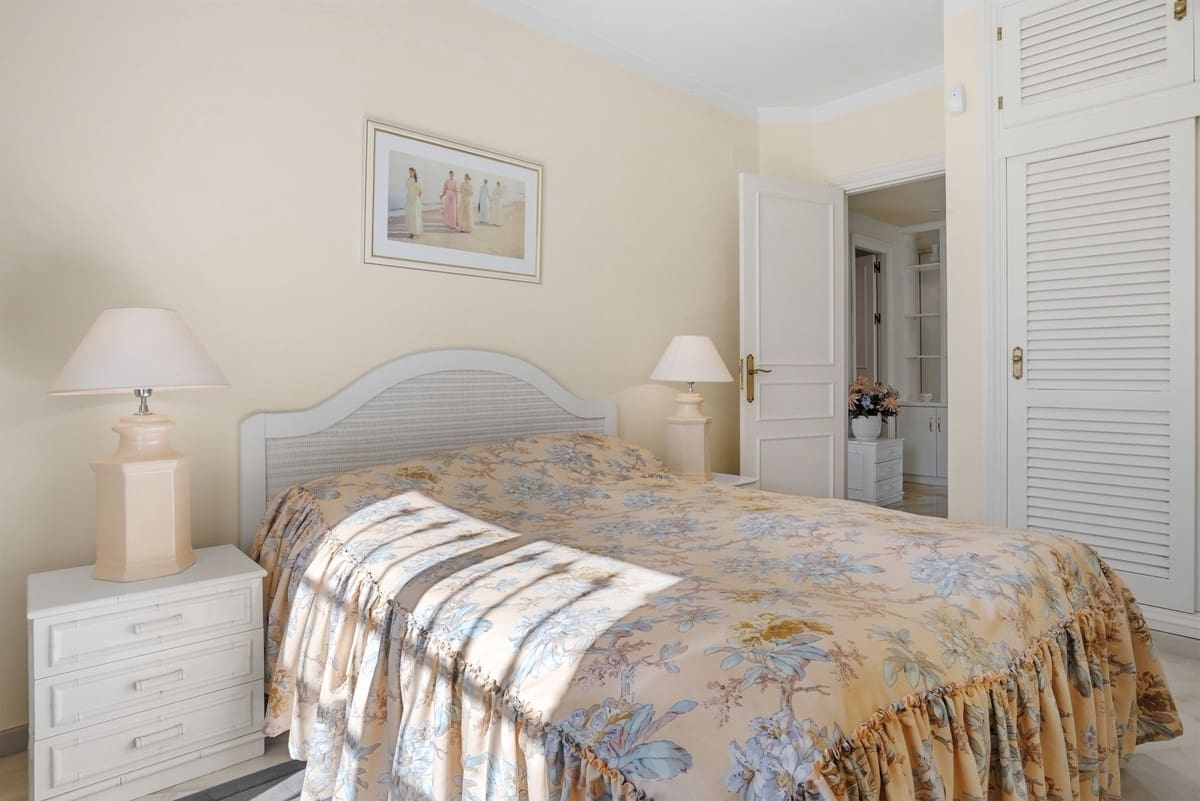3 soveværelse Lejlighed til salg i Elviria med swimmingpool garage - € 720.000 (Ref: 10081498)