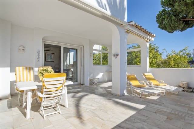 3 soveværelse Lejlighed til salg i Elviria, Marbella med swimmingpool garage - € 720.000 (Ref: 10081498)