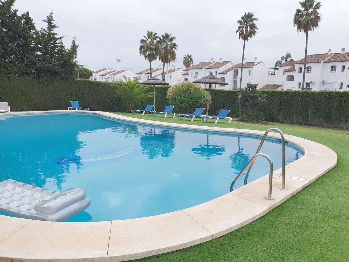 2 Zimmer Apartment zu verkaufen in El Paraiso mit Pool Garage - 325.000 € (Ref: 10094962)