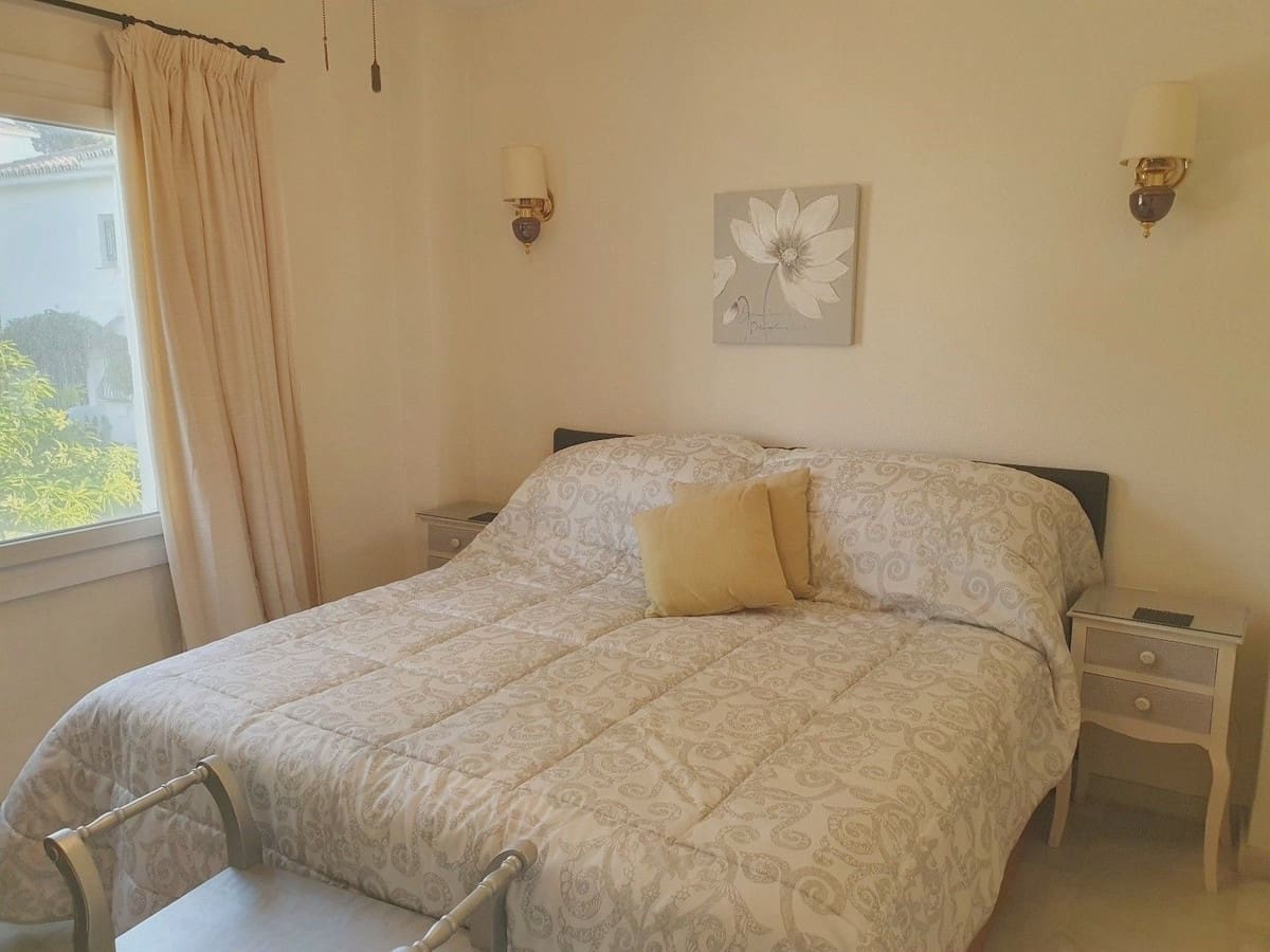 2 Zimmer Apartment zu verkaufen in El Paraiso mit Pool Garage - 325.000 € (Ref: 10094962)