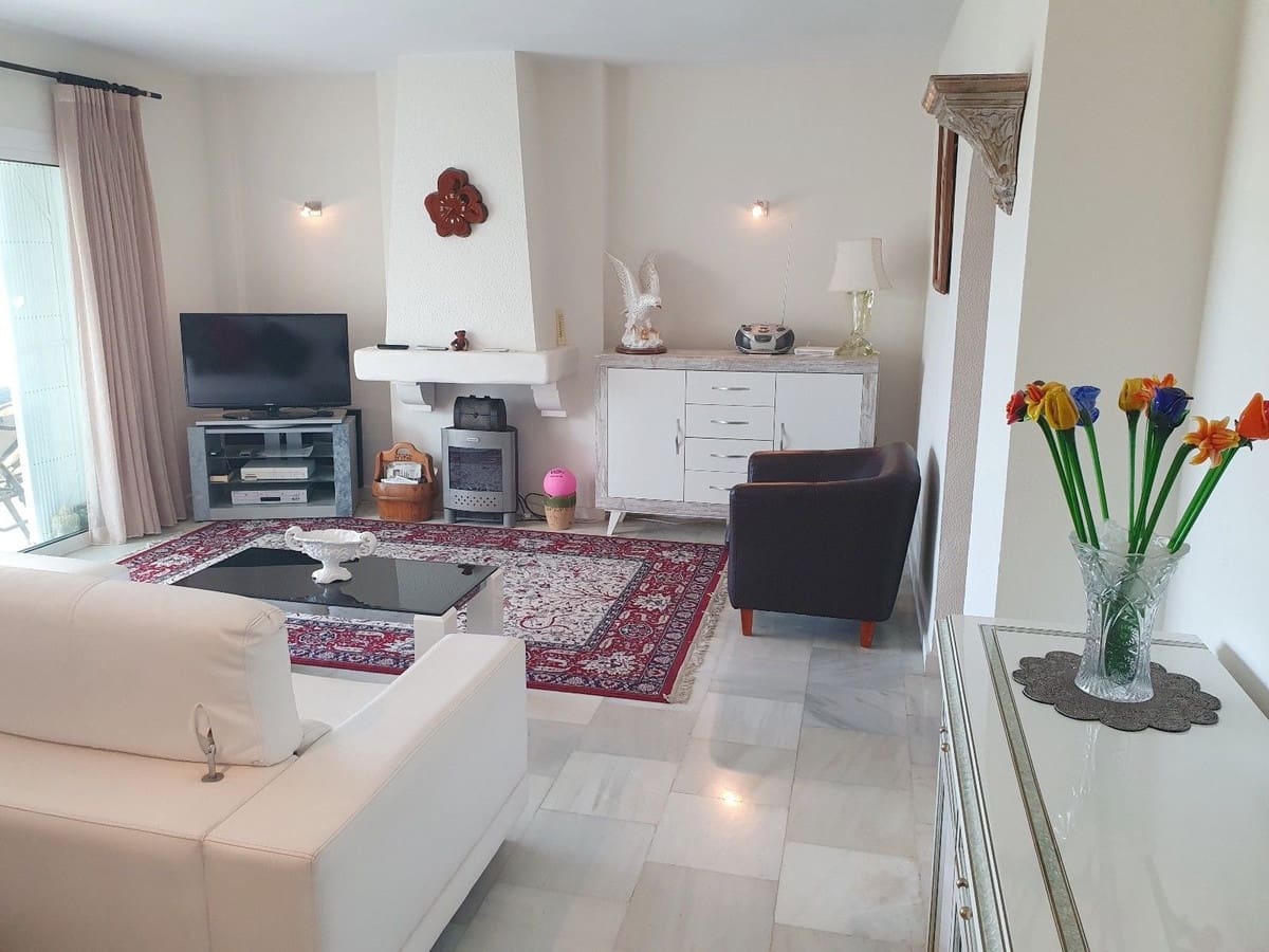 2 Zimmer Apartment zu verkaufen in El Paraiso mit Pool Garage - 325.000 € (Ref: 10094962)