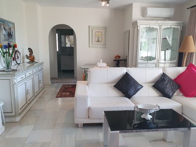 2 Zimmer Apartment zu verkaufen in El Paraiso, Estepona mit Pool Garage - 325.000 € (Ref: 10094962)