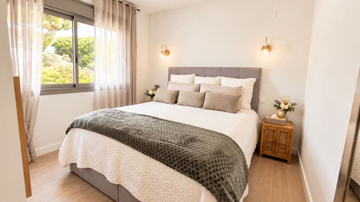 3 soverom Kjedet enebolig til salgs i Mijas med svømmebasseng garasje - € 795 000 (Ref: 10095334)