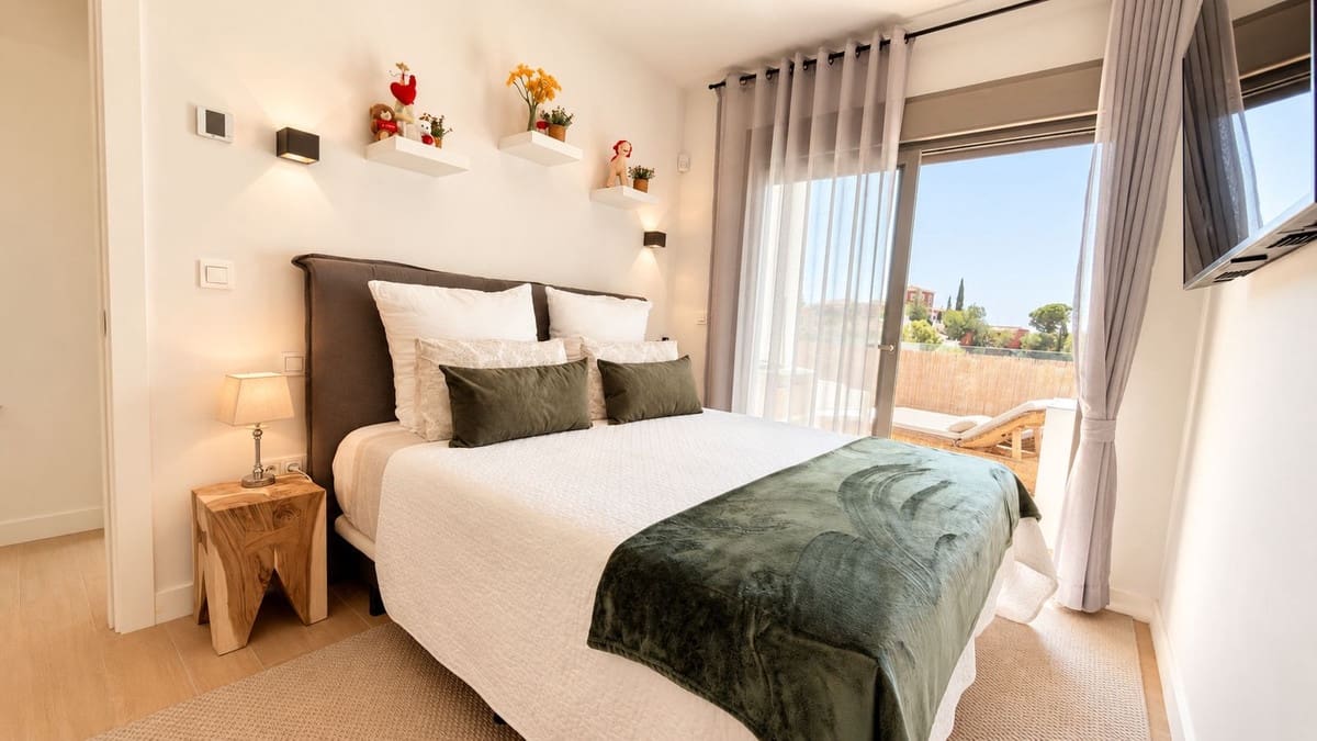 3 soverom Kjedet enebolig til salgs i Mijas med svømmebasseng garasje - € 795 000 (Ref: 10095334)