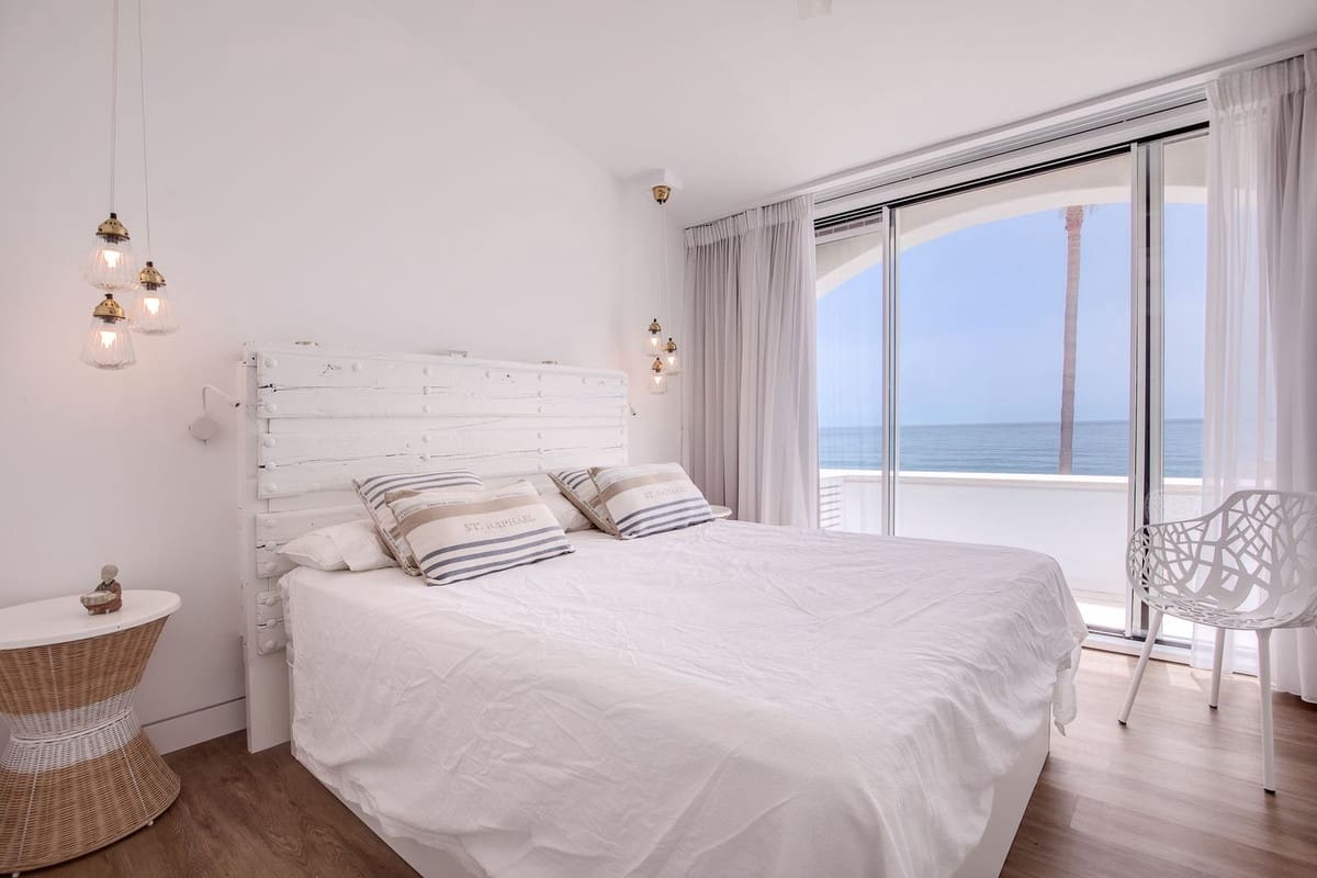 2 sovrum Hus till salu i Manilva med pool garage - 625 000 € (Ref: 10100996)