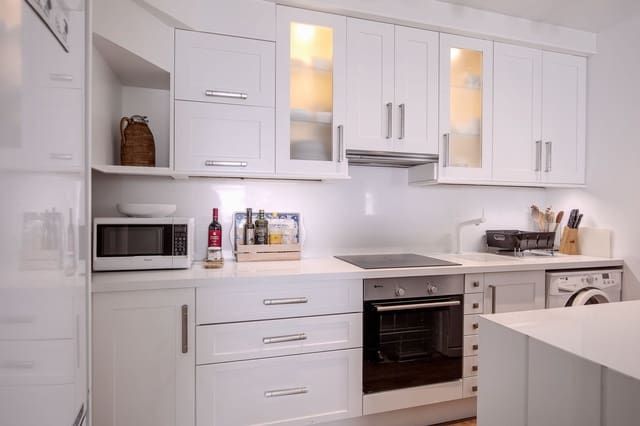 2 sovrum Hus till salu i Manilva med pool garage - 625 000 € (Ref: 10100996)