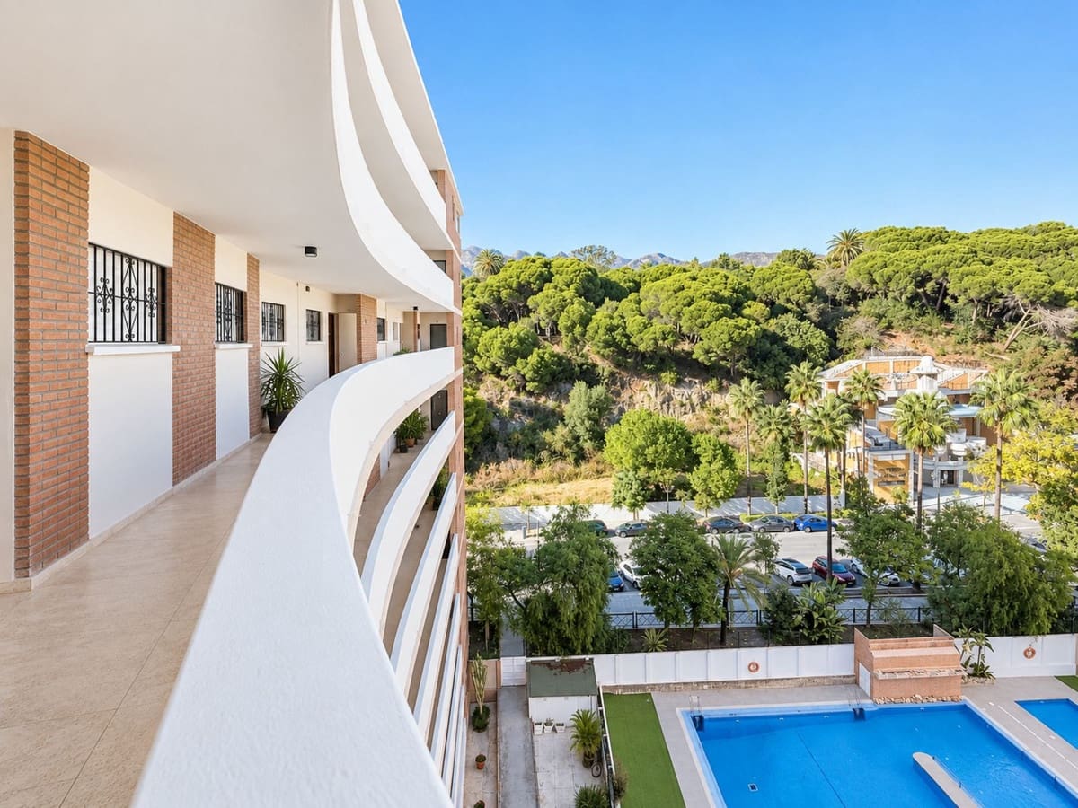 1 Zimmer Apartment zu verkaufen in Golden Mile mit Pool - 350.000 € (Ref: 10101185)