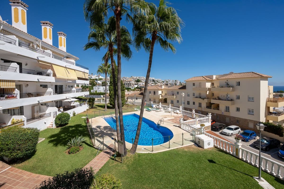 3 chambre Appartement à vendre à Riviera del Sol avec piscine garage - 425 000 € (Ref: 10119933)