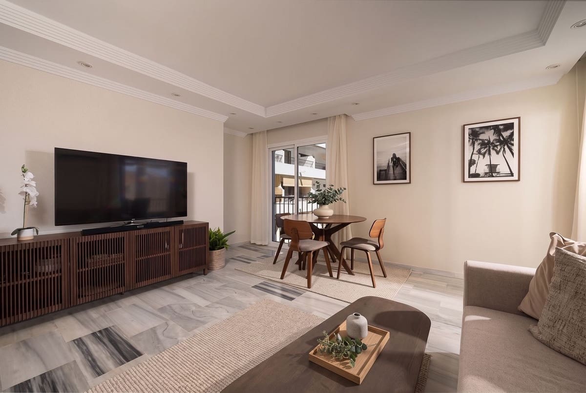 3 chambre Appartement à vendre à Riviera del Sol avec piscine garage - 425 000 € (Ref: 10119933)