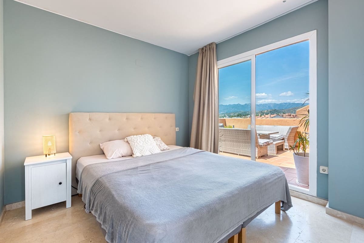 2 sovrum Takvåning till salu i Elviria med pool garage - 435 000 € (Ref: 10131020)