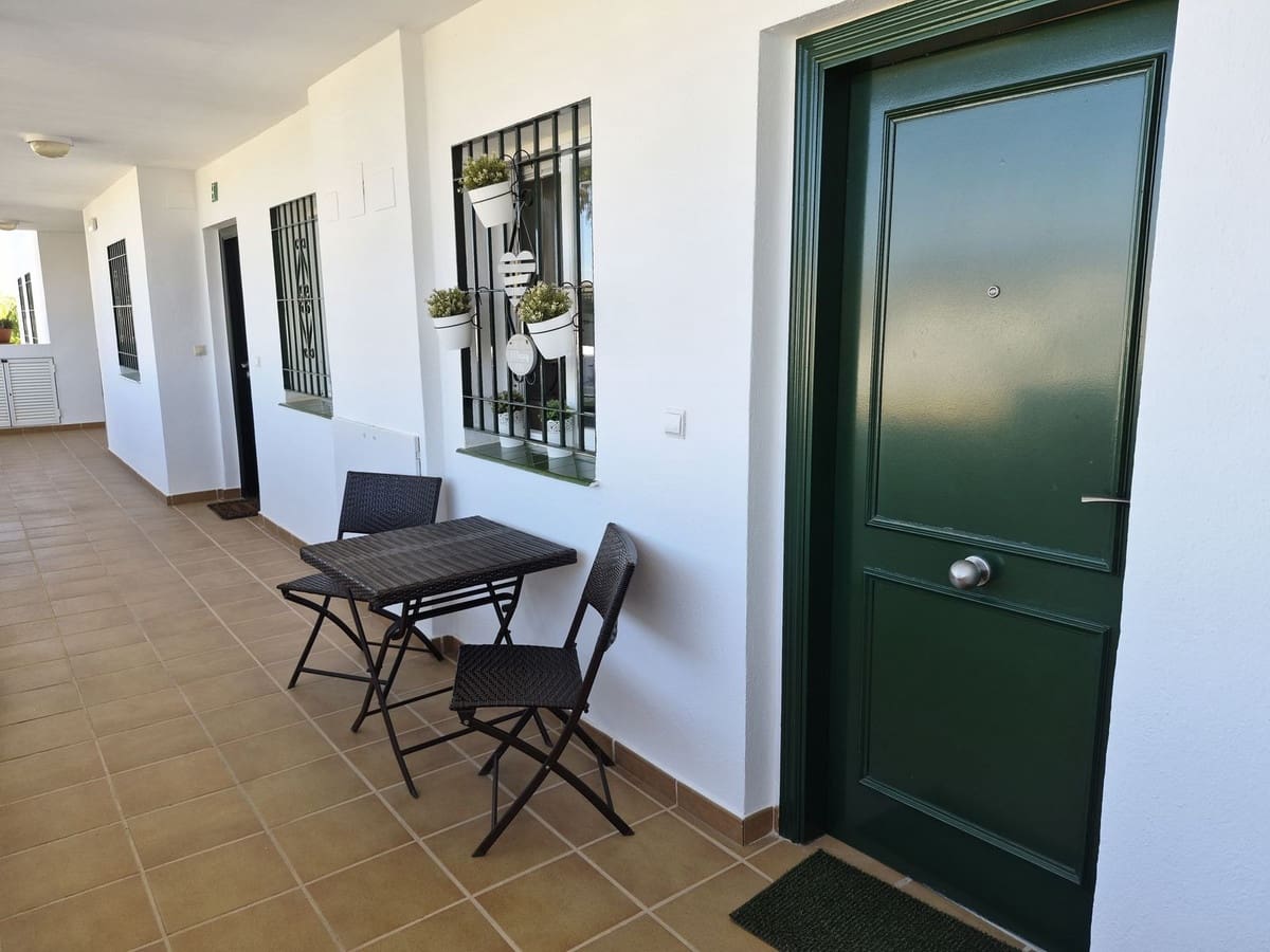 2 sovrum Lägenhet till salu i Miraflores med pool garage - 375 000 € (Ref: 10132194)