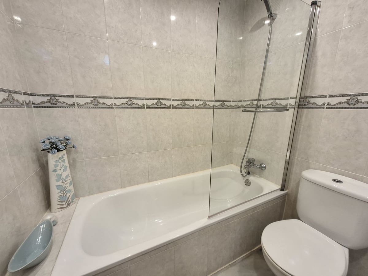2 sovrum Lägenhet till salu i Miraflores med pool garage - 375 000 € (Ref: 10132194)