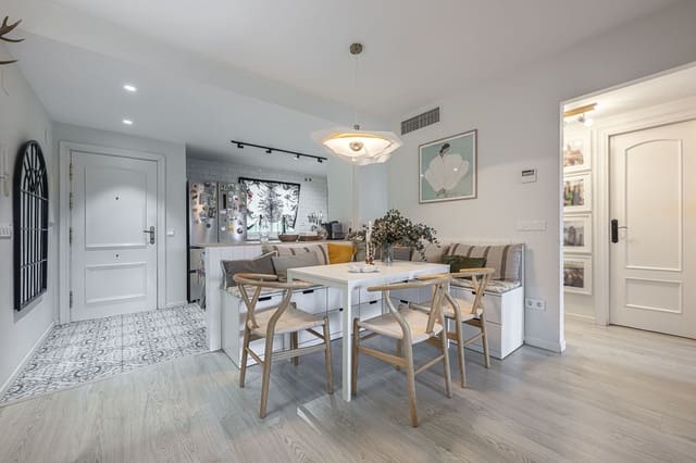Apartamento de 2 habitaciones en Guadalmina Alta, Marbella en venta con piscina garaje - 475.000 € (Ref: 10132196)
