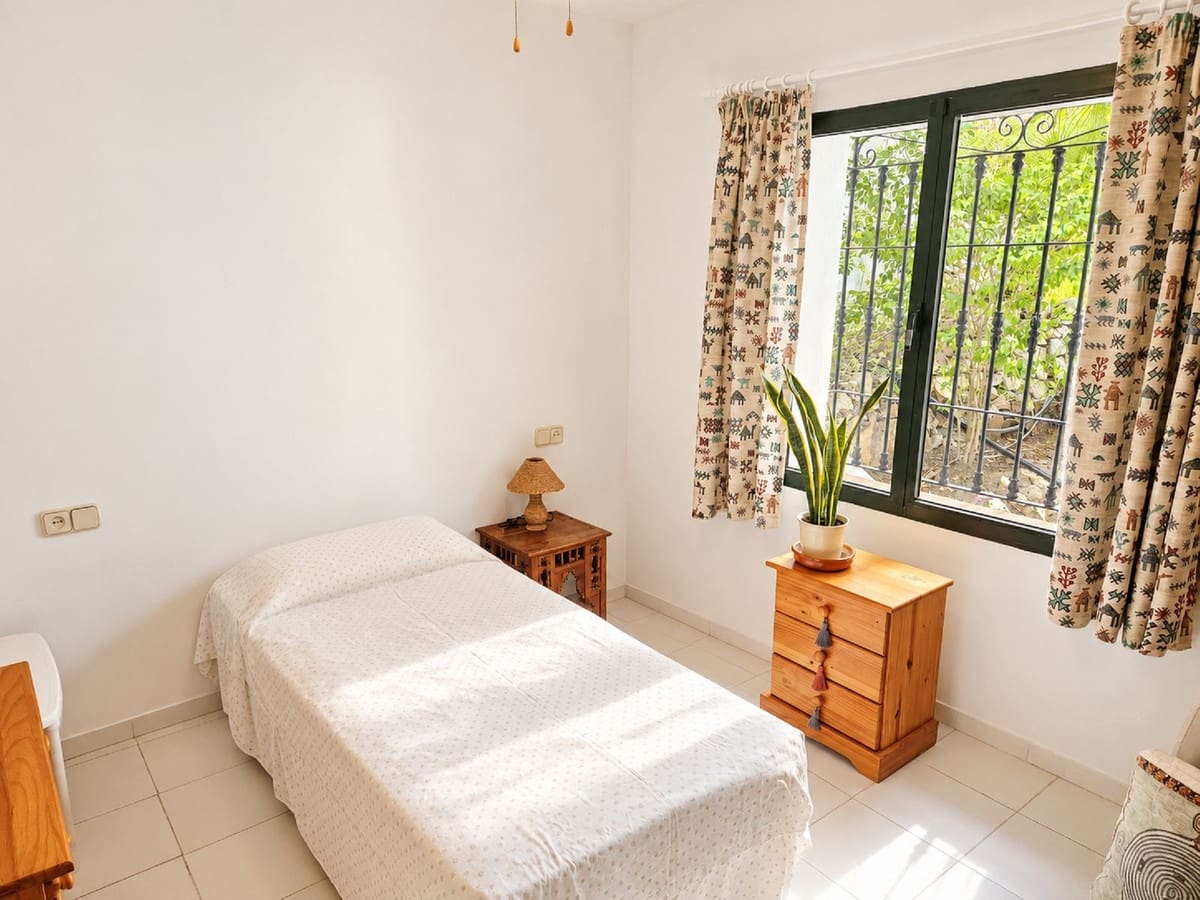 2 chambre Appartement à vendre à Riviera del Sol avec piscine garage - 335 000 € (Ref: 10136318)