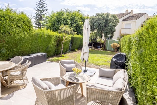2 sovrum Lägenhet till salu i Estepona med pool - 499 000 € (Ref: 10136353)