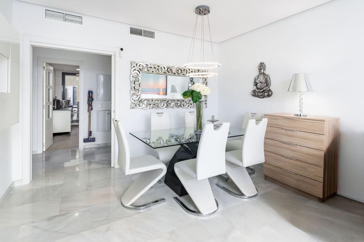 2 soveværelse Lejlighed til salg i Marbella med swimmingpool garage - € 595.000 (Ref: 10145131)