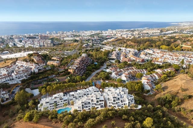 2 bedroom Apartment for sale in Marbella with pool garage - € 595,000 (Ref: 10145131)