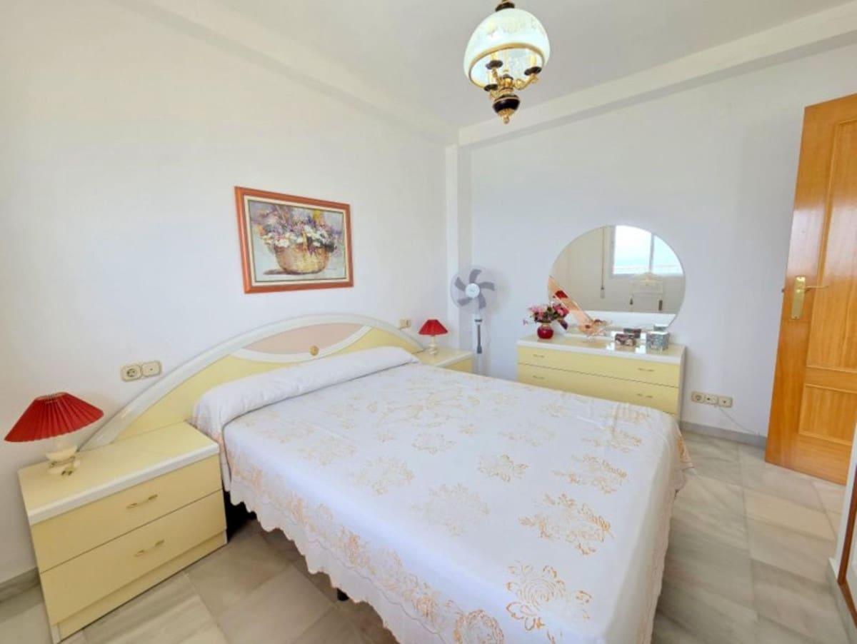 3 soveværelse Strandlejlighed til salg i San Luis de Sabinillas - € 300.000 (Ref: 10145177)