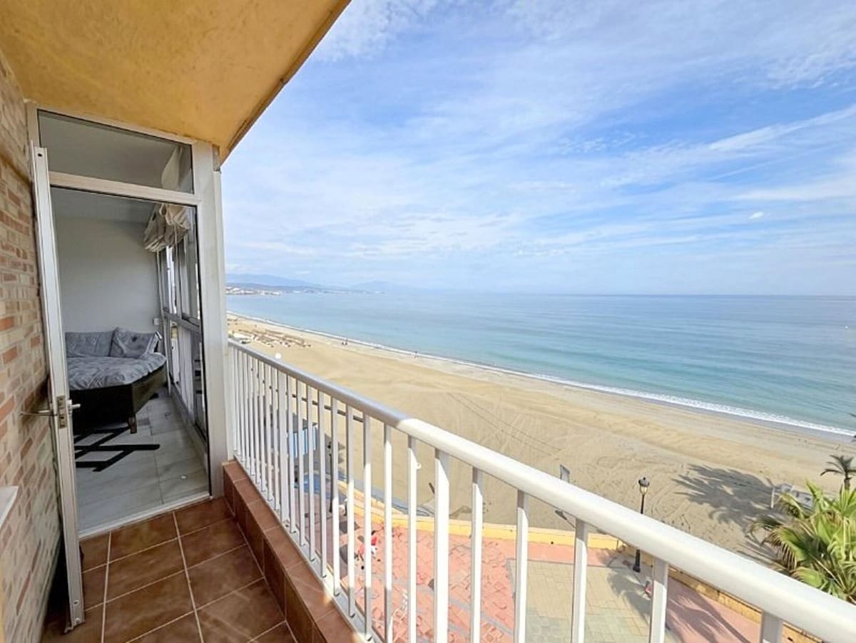 3 soveværelse Strandlejlighed til salg i San Luis de Sabinillas - € 300.000 (Ref: 10145177)