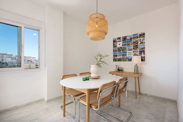 2 Zimmer Apartment zu verkaufen in Estepona mit Pool Garage - 285.000 € (Ref: 10145189)