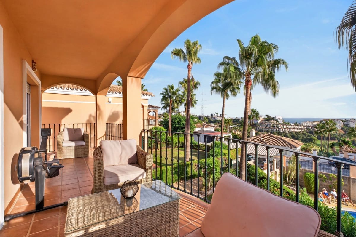 3 soveværelse Semi-Rækkehus til salg i Mijas med swimmingpool garage - € 760.000 (Ref: 10147425)