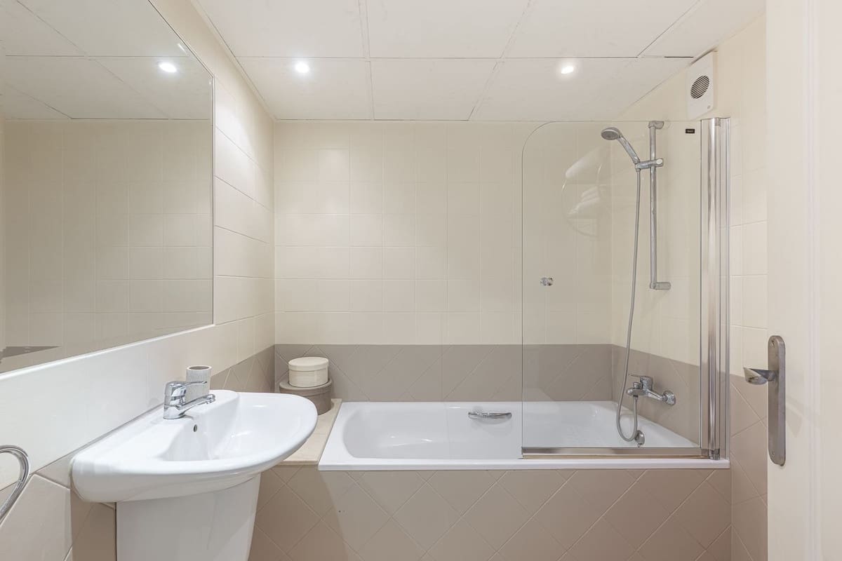 2 sovrum Lägenhet till salu i Miraflores med pool garage - 475 000 € (Ref: 10154503)